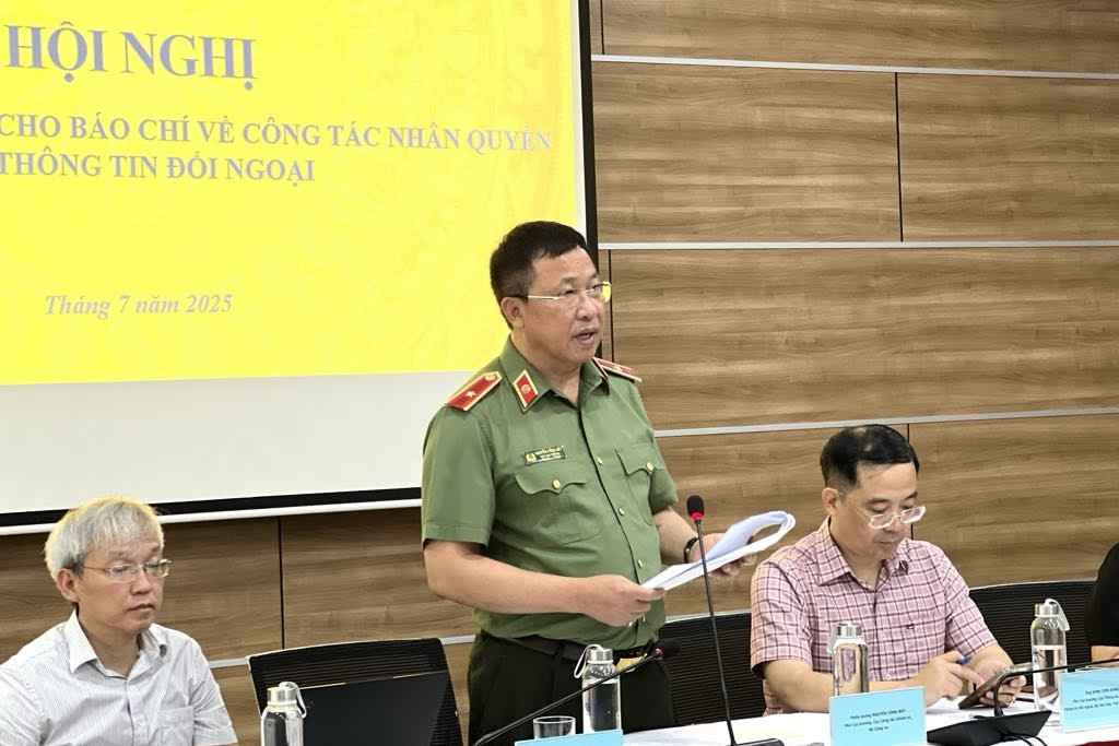 Lực lượng công an hỗ trợ xóa hàng nghìn nhà tạm, nhà dột nát trong 6 tháng
