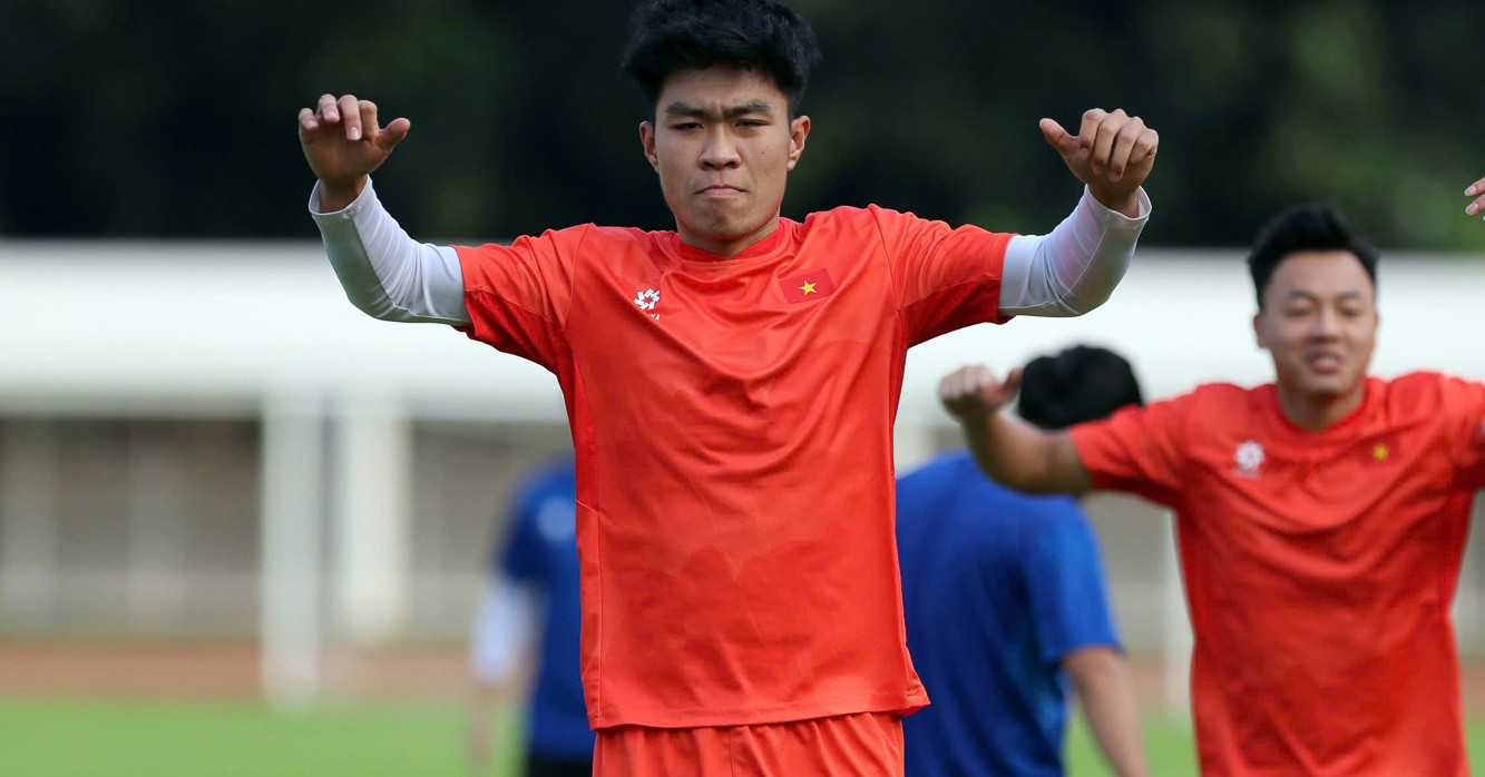 Lý Đức báo tin cực vui, U23 Việt Nam chờ quyết đấu Philippines