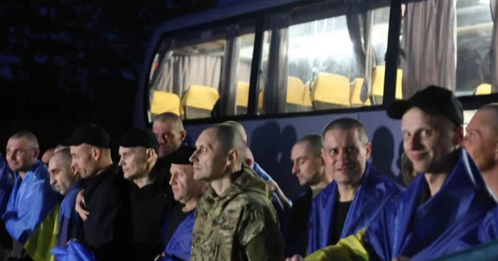 Nga và Ukraine trao đổi tù binh, Mỹ duyệt bán linh kiện vũ khí cho Kiev