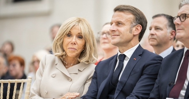 Tổng thống Pháp kiện người vu khống Đệ phất phu nhân chuyển giới