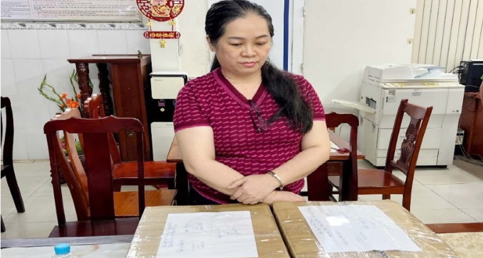 Nữ trưởng văn phòng công chứng cấu kết với đồng phạm lừa đảo hơn 16 tỷ đồng