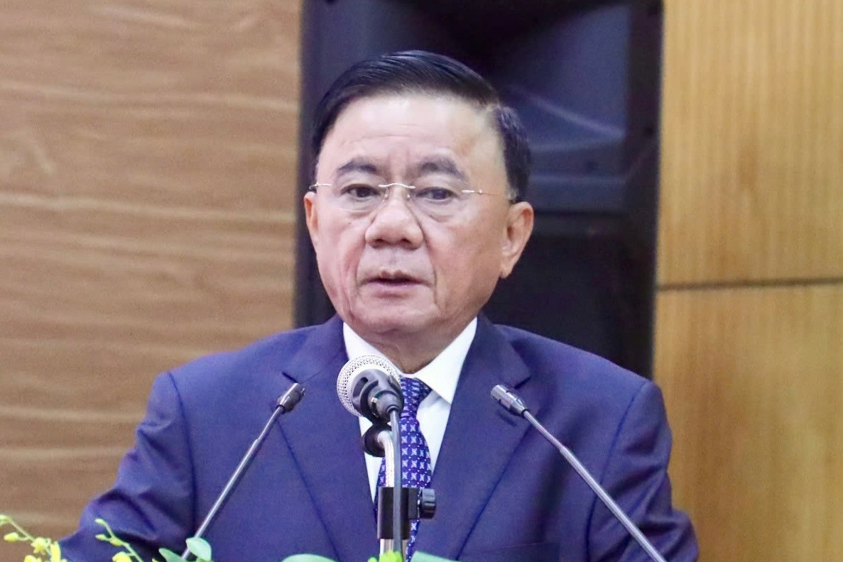 Bộ Chính trị, Ban Bí thư phê bình các địa phương chậm kiện toàn nhân sự cấp xã