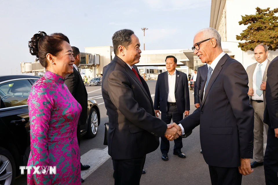 chu tich quoc hoi tham maroc 1.jpg