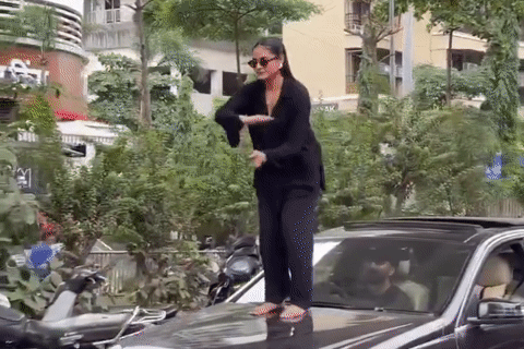 Cô gái bị khởi tố hình sự vì nhảy 'đu trend' TikTok trên nắp capo xe Mercedes