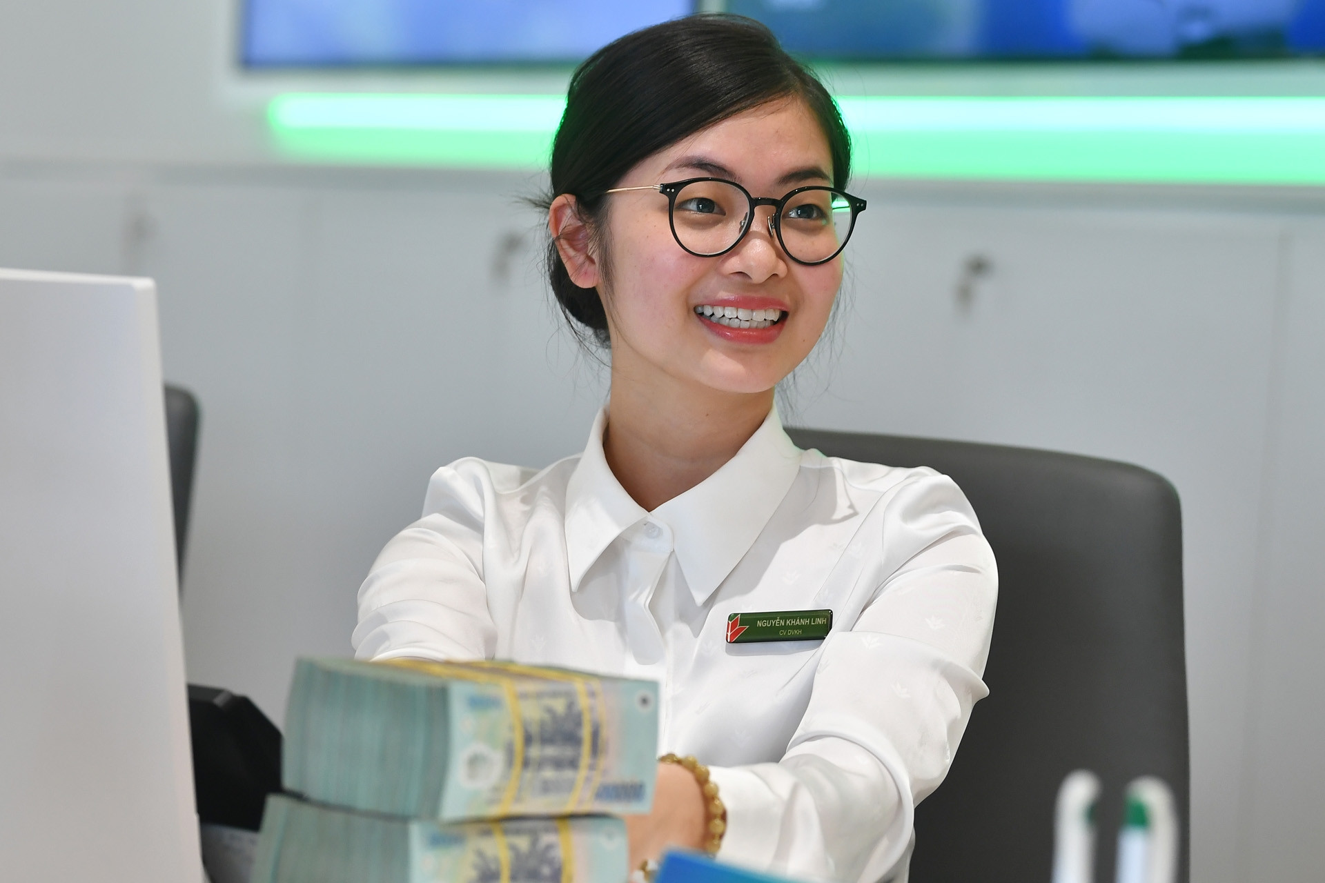 Lãi suất cho vay đồng loạt giảm, vay ngân hàng nào thấp nhất?
