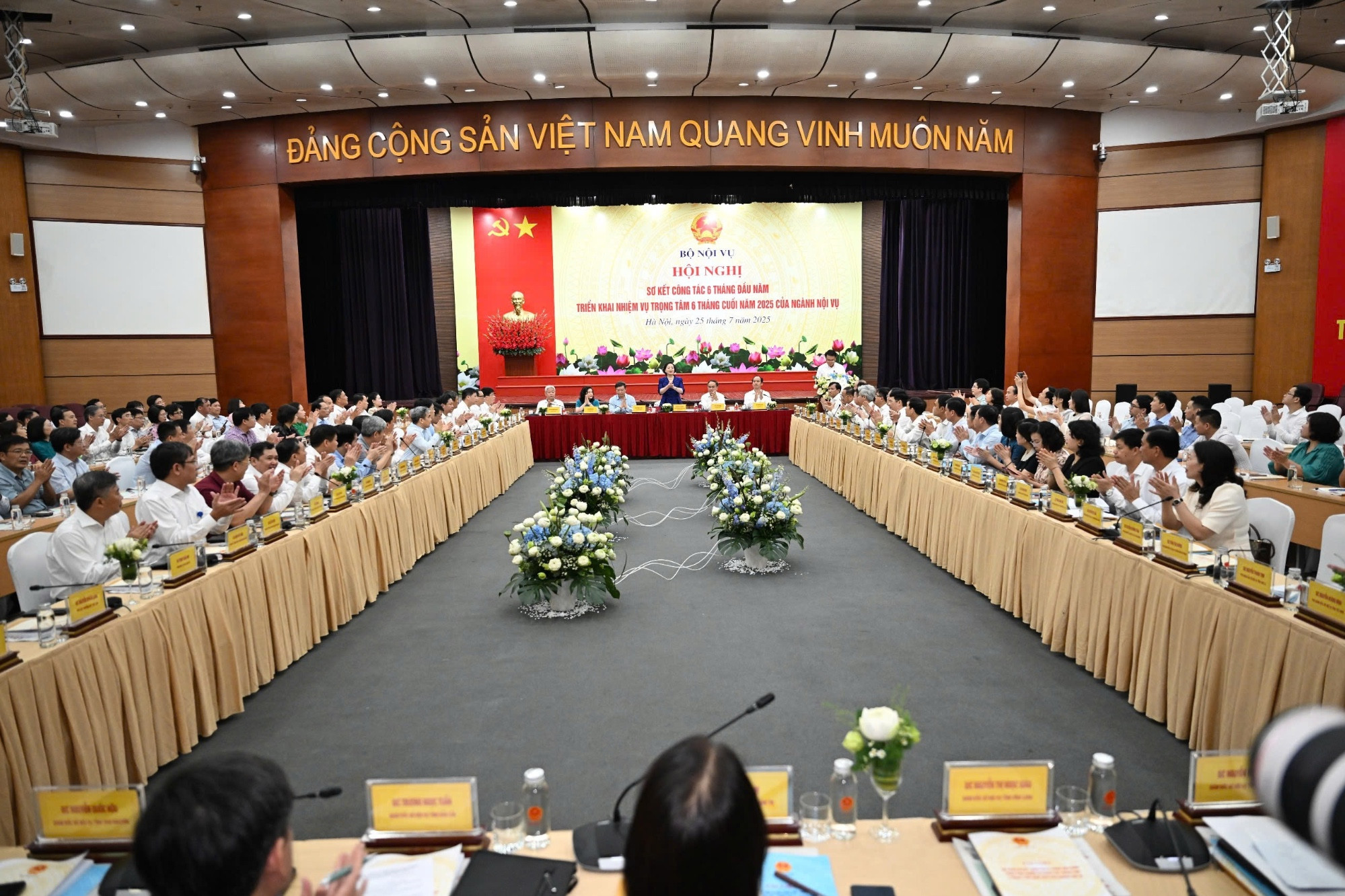 nọi vụ 1.jpg