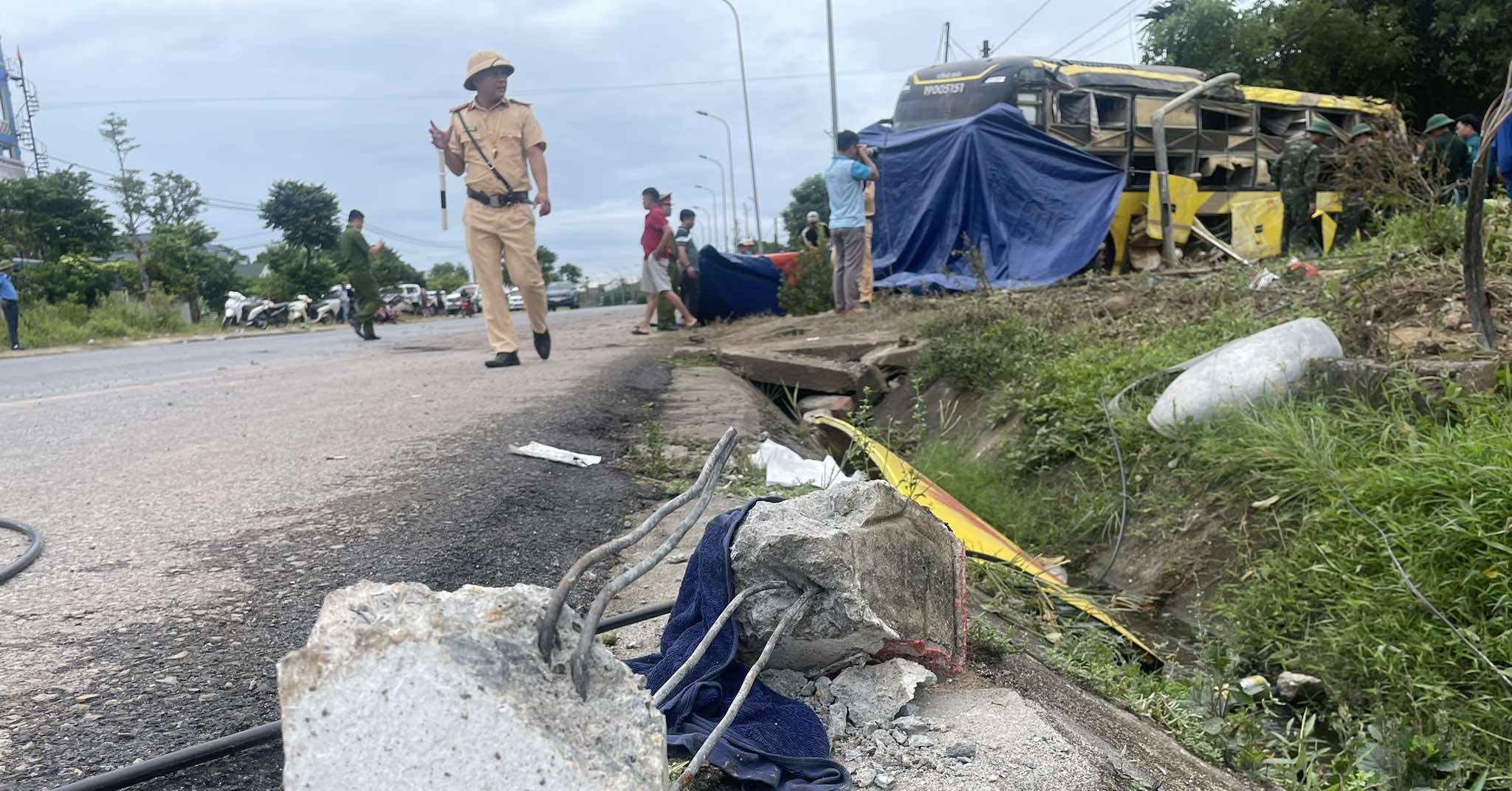 Thiếu tướng CSGT ký ban hành kế hoạch khẩn sau 2 vụ lật tàu du lịch, xe khách