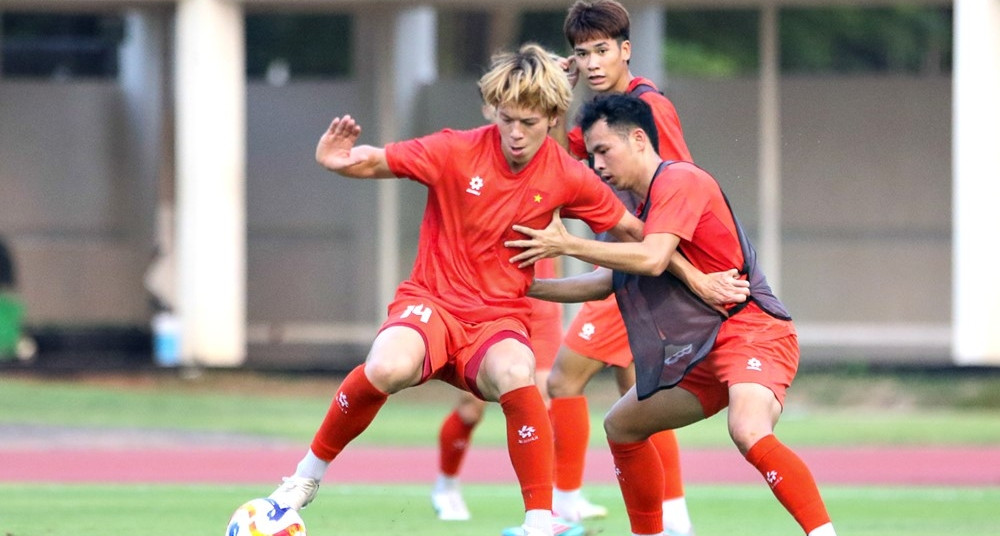 Trực tiếp bóng đá U23 Việt Nam 0-0 U23 Philippines: Bóng liên tiếp trúng cột dọc