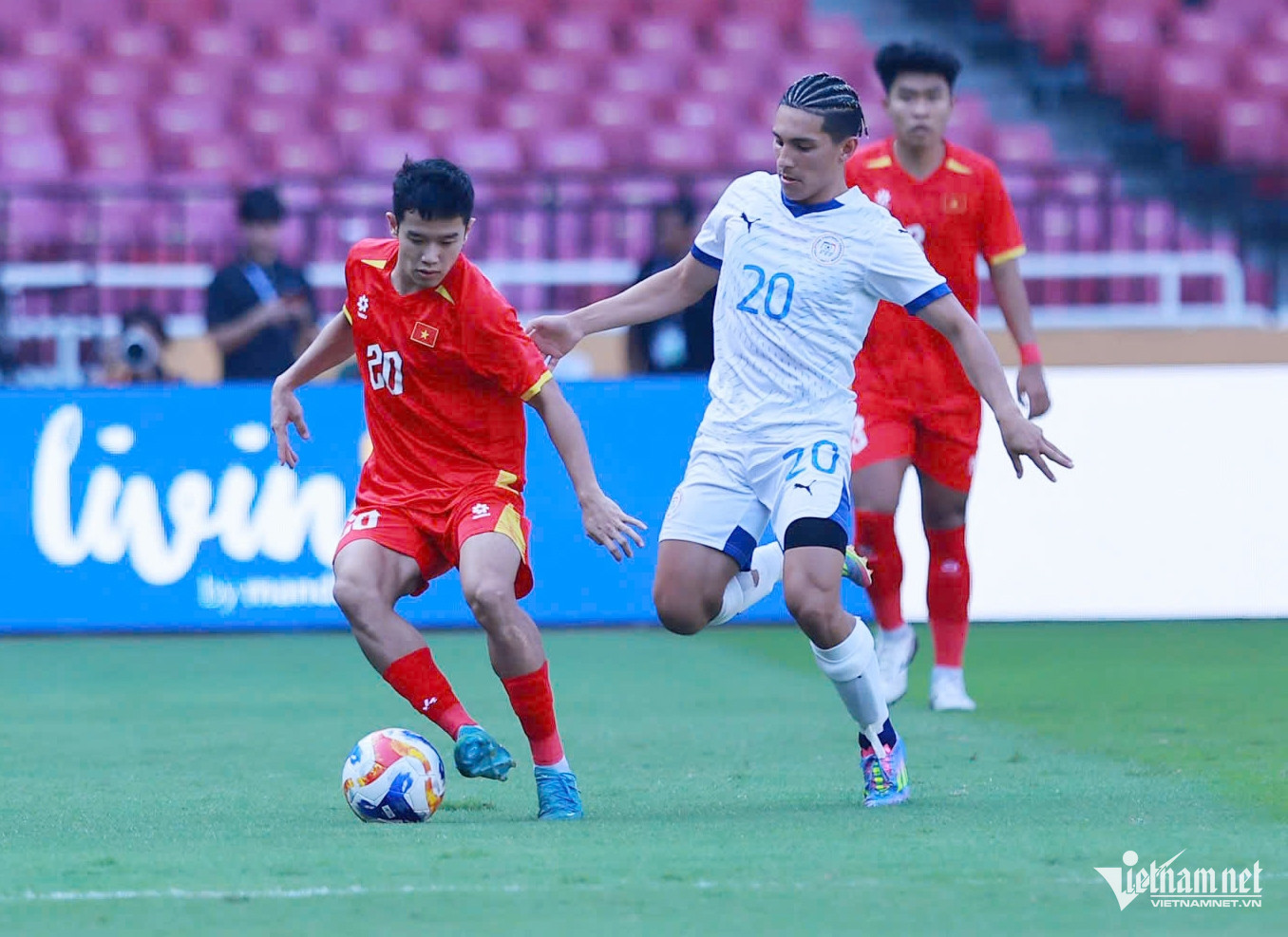 W-u23 viet nam vs u23 philippines 2.jpg