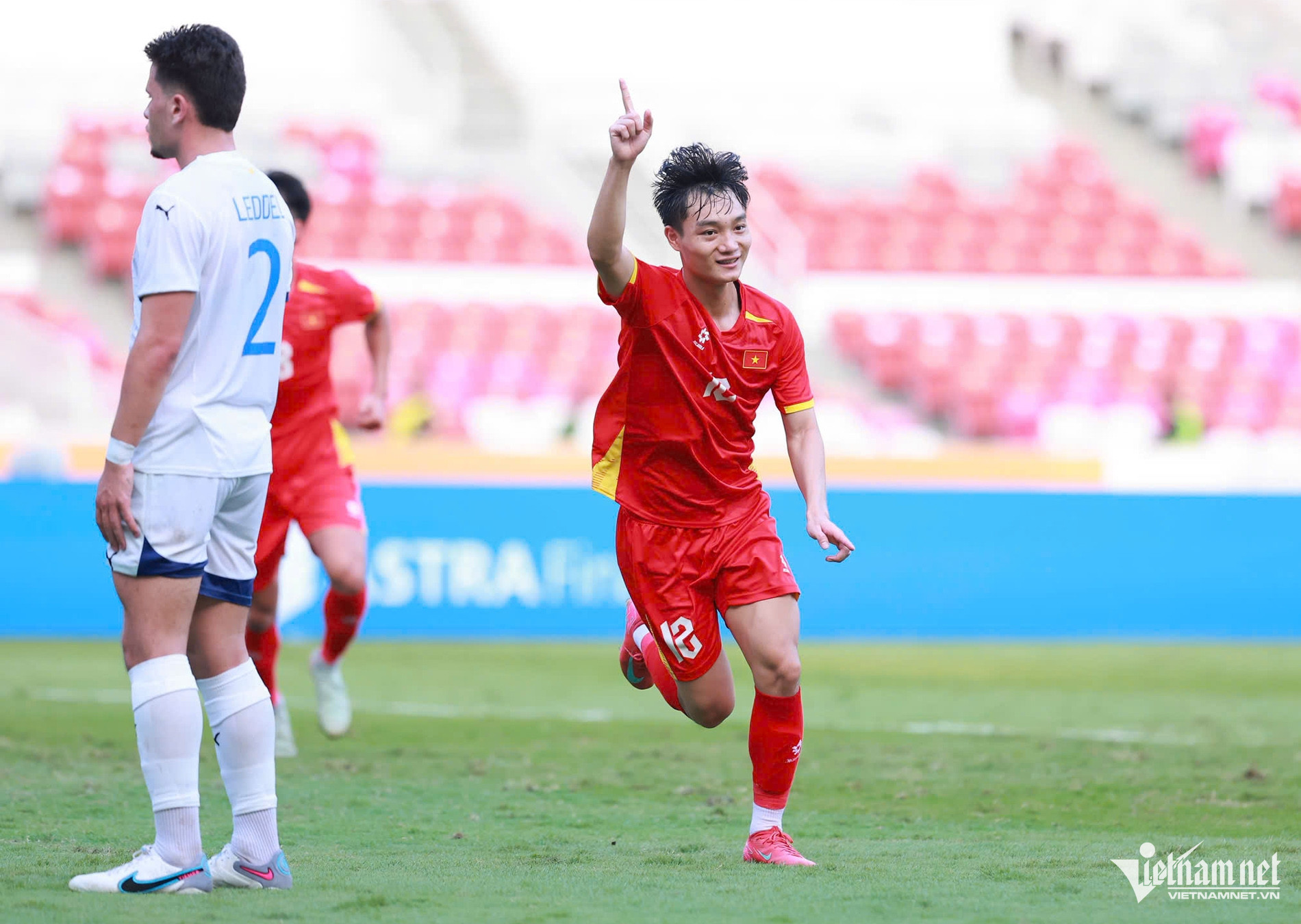 W-u23 viet nam vs u23 philippines 21.jpg