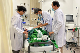 Chồng bất tỉnh vì đột quỵ, vợ ngất xỉu do nhồi máu cơ tim