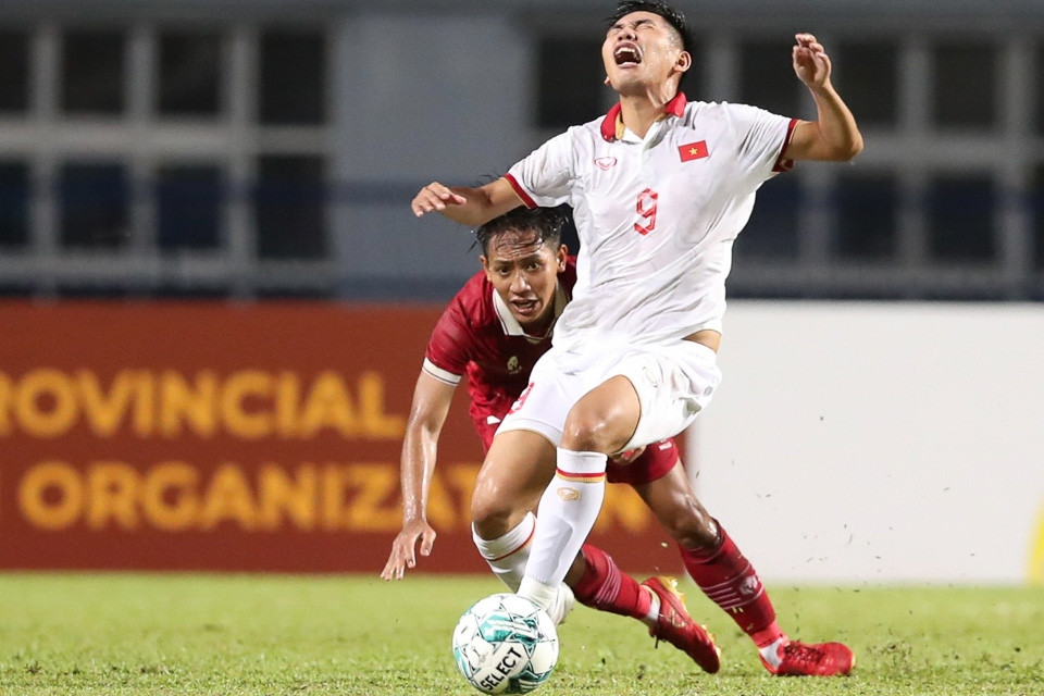 Chủ tịch LĐBĐ Indonesia kêu gọi đá rắn trước U23 Việt Nam
