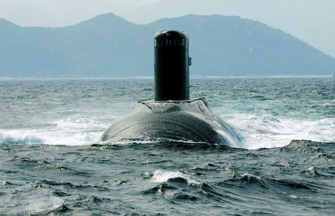 tàu ngầm 2.jpg