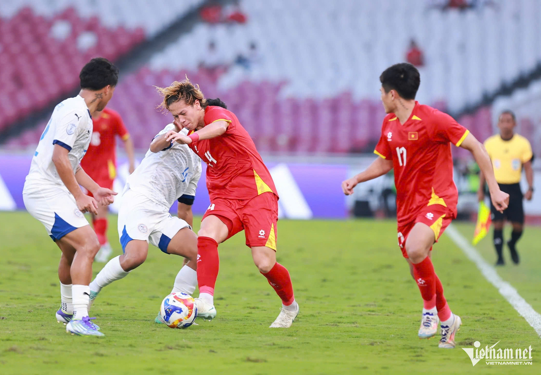 W-u23 viet nam vs u23 philippines 24.jpg