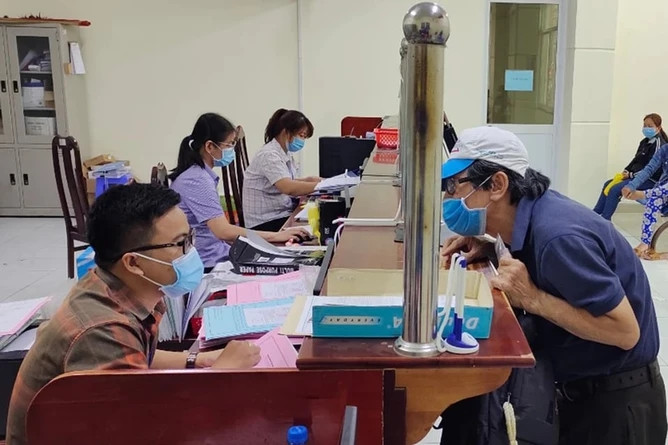 Xin nghỉ hưu trước tuổi, bất ngờ được bổ nhiệm chức mới