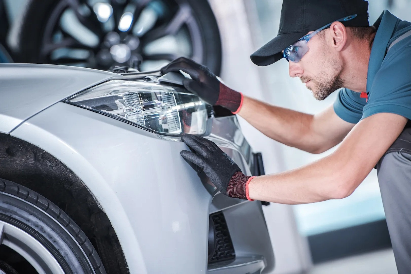 can chinh den pha &ocirc; t&ocirc;.webp