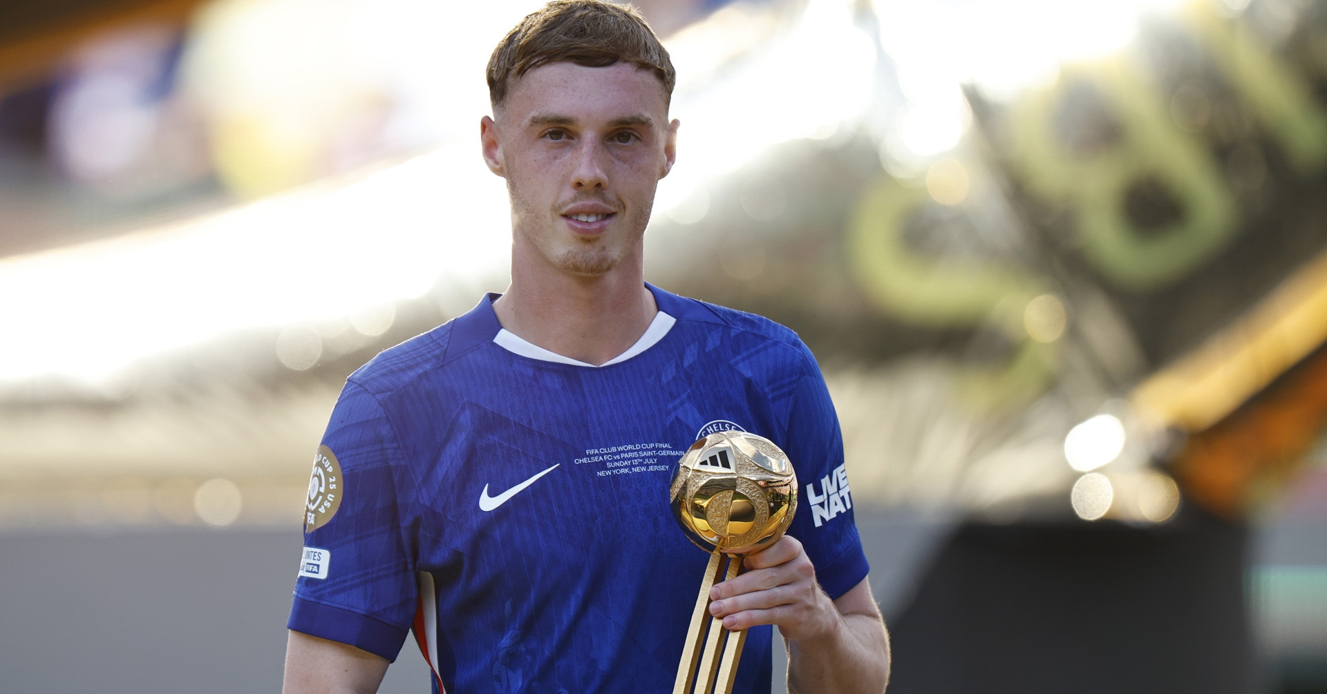 Chelsea hét giá 250 triệu bảng cho Cole Palmer