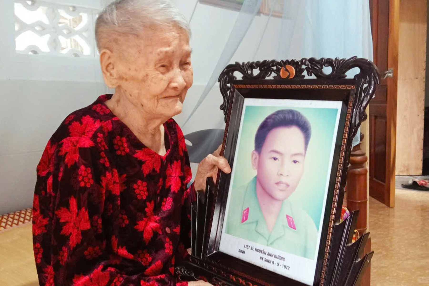 Hơn nửa thế kỷ, Mẹ Việt Nam anh hùng 108 tuổi vẫn mỏi mắt chờ con