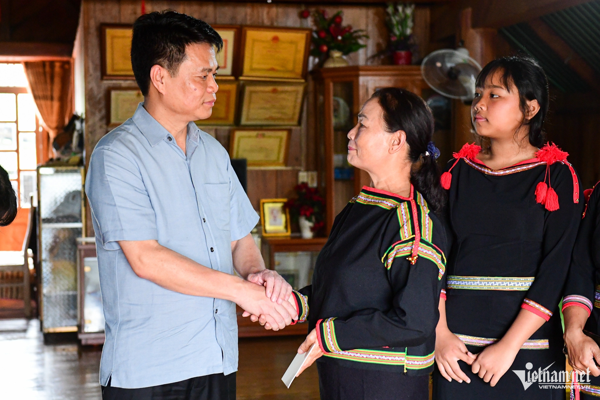 W-TN   Nguyễn Huế.jpg