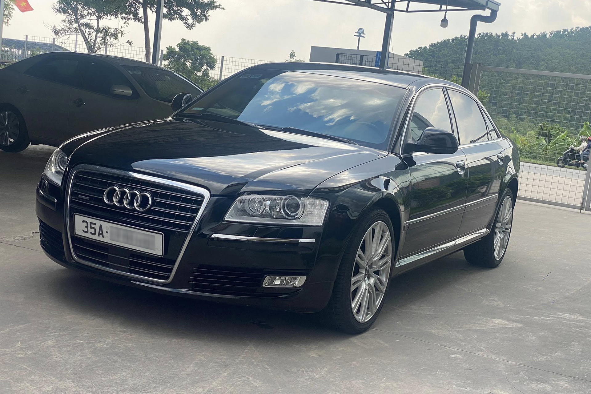 audi a8l 13.jpg