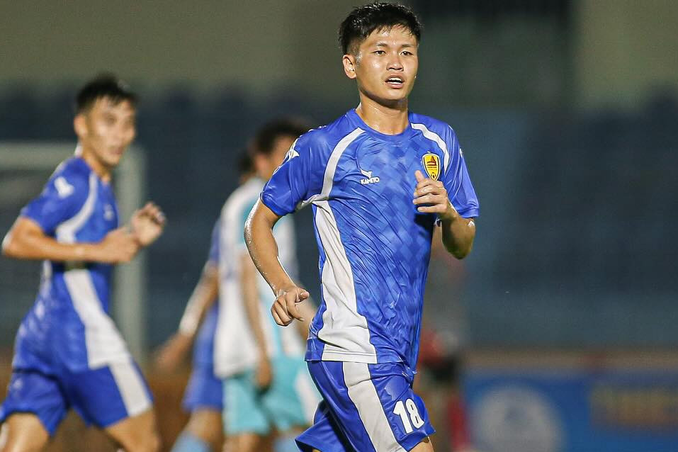 CLB Quảng Nam vẫn dự V-League, đội của Công Phượng chưa thể lên hạng