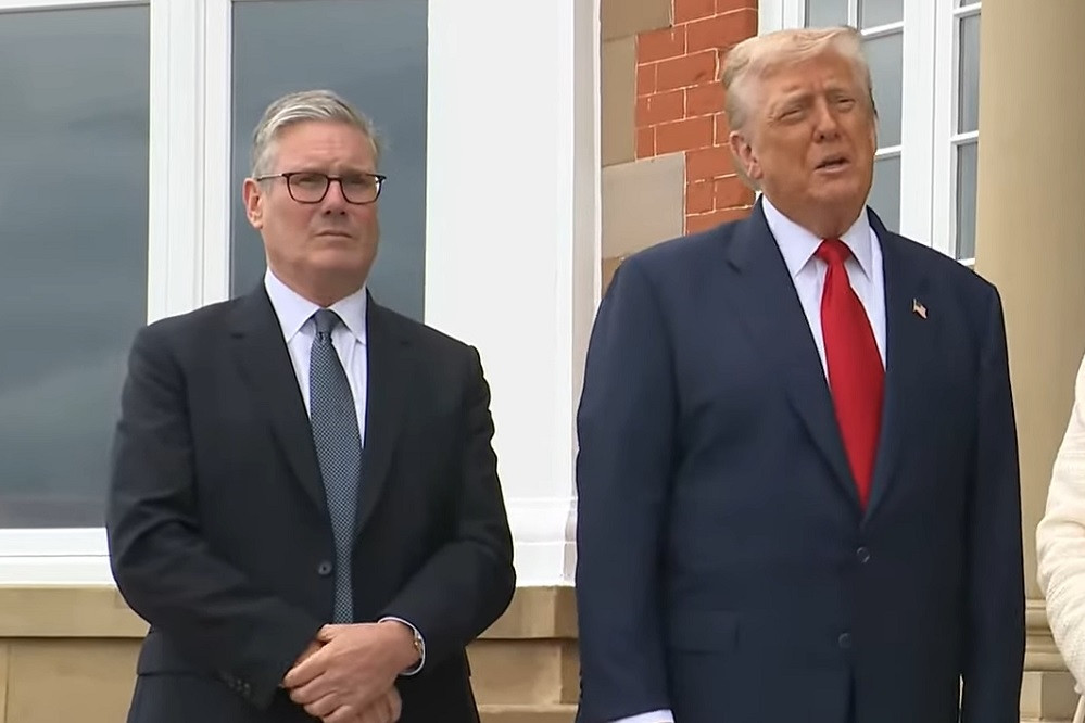 Ông Trump rút ngắn thời hạn ‘tối hậu thư’ cho Nga về vấn đề Ukraine