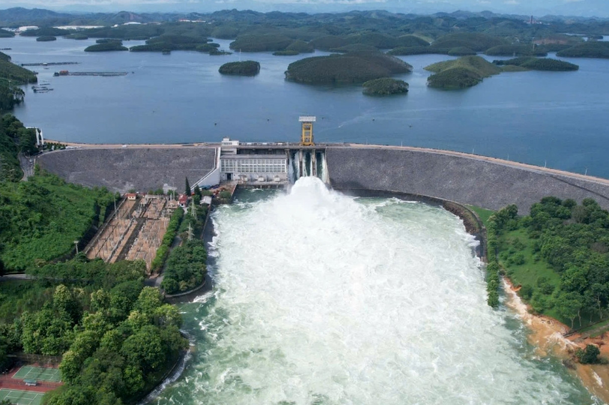 Thủy điện Thác Bà xả lũ khẩn cấp, Hà Nội và 3 tỉnh nhận cảnh báo