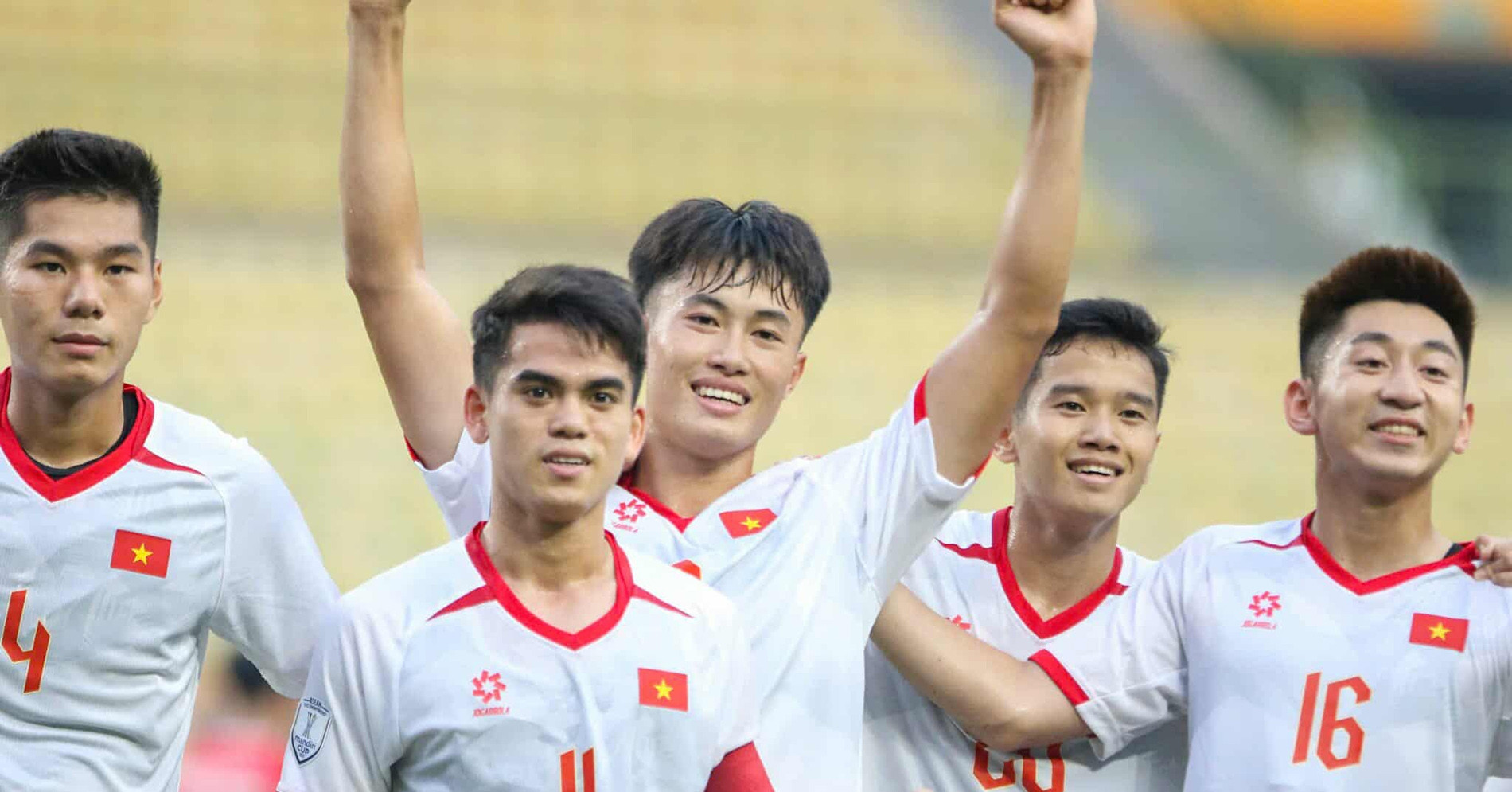 Văn Khang đáp trả tuyên bố thắng 90 phút của thủ môn Indonesia