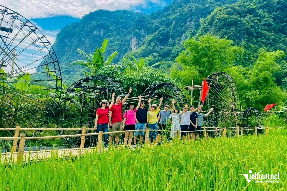W-a6Guồng nước 'công trình thủy lợi'.jpg