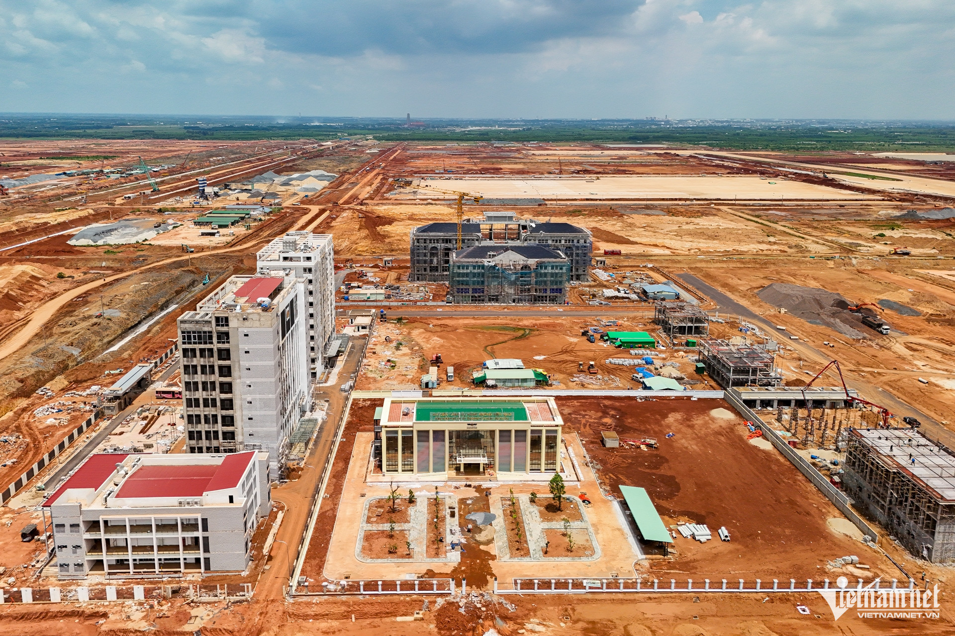 W-Sân bay Long Thành Nguyễn Huế 13.jpg