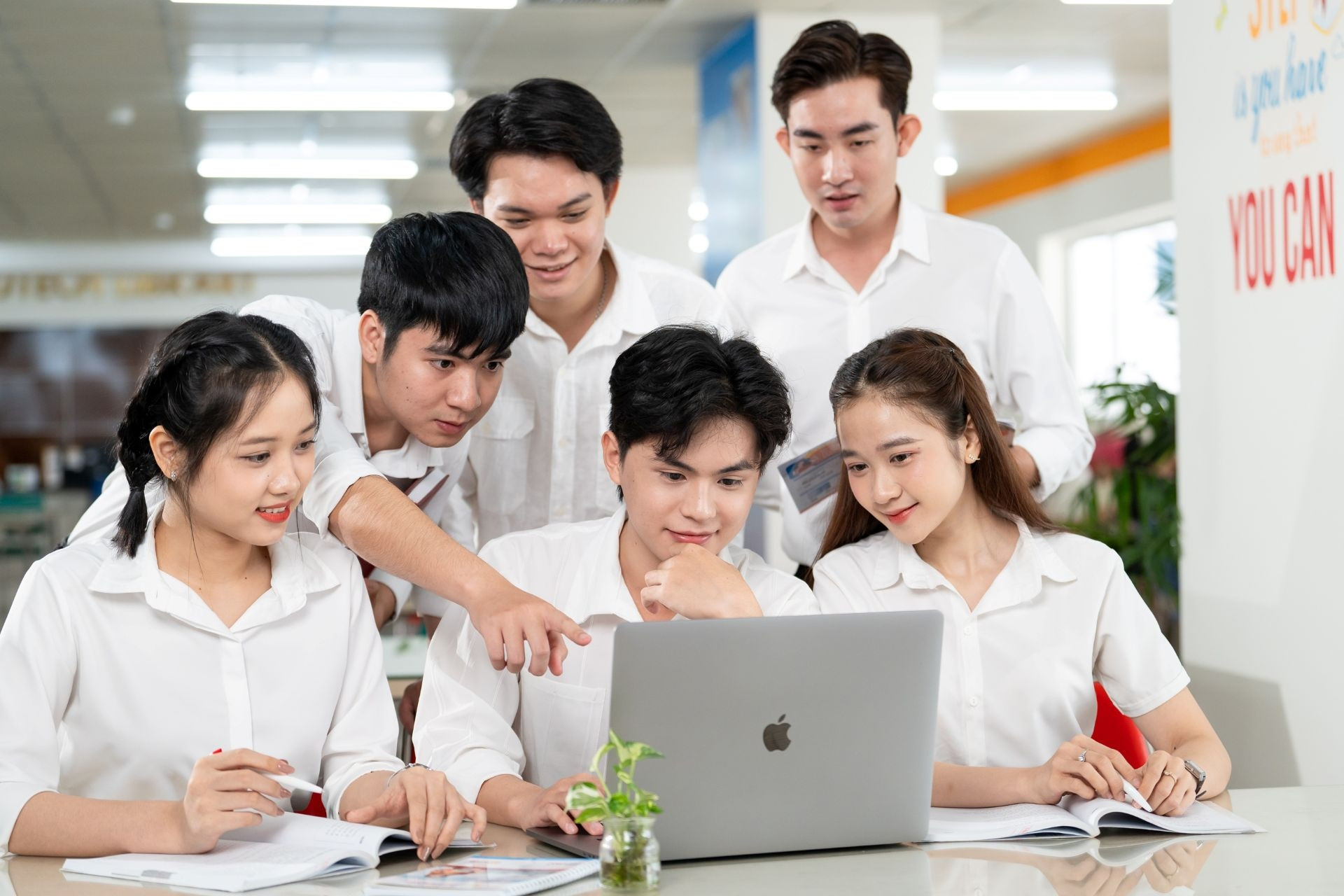 Chương trình đào tạo từ xa HUTECH: Cơ hội học linh hoạt với 11 ngành hot