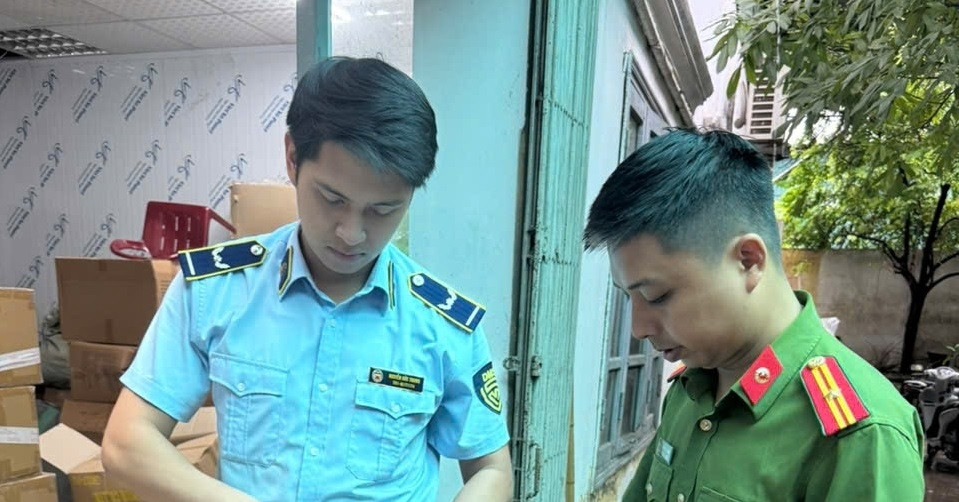 Hà Nội: Phát hiện 15.000 sản phẩm mặt nạ dưỡng da nhập lậu