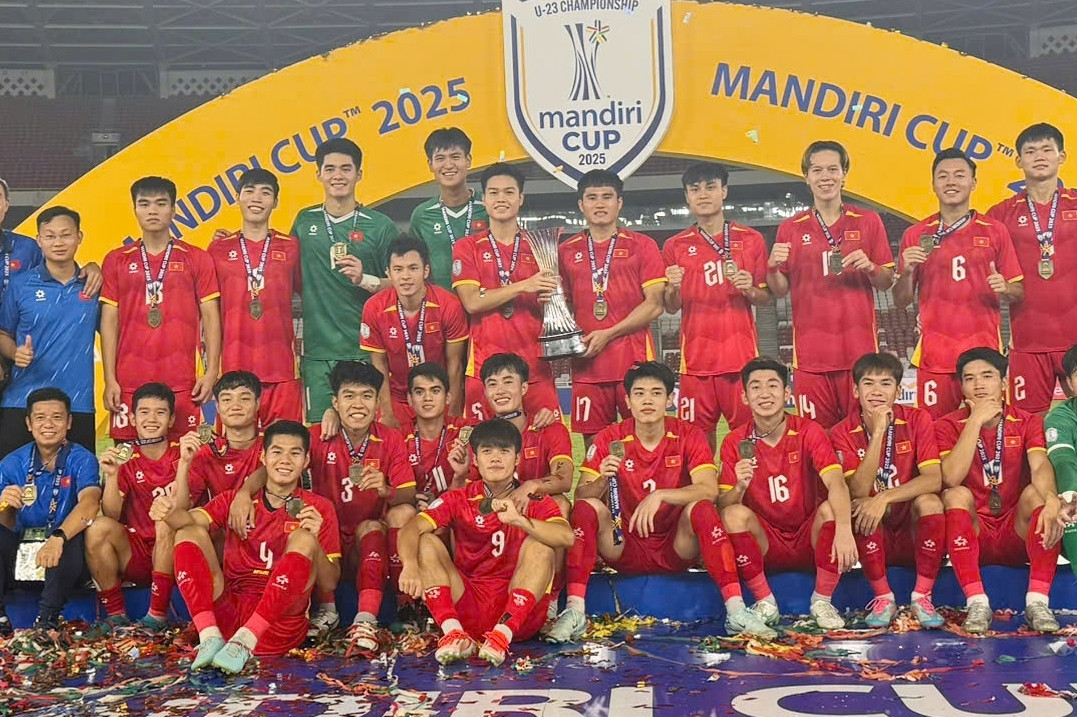 Hạ U23 Indonesia, U23 Việt Nam lần thứ 3 liên tiếp vô địch Đông Nam Á