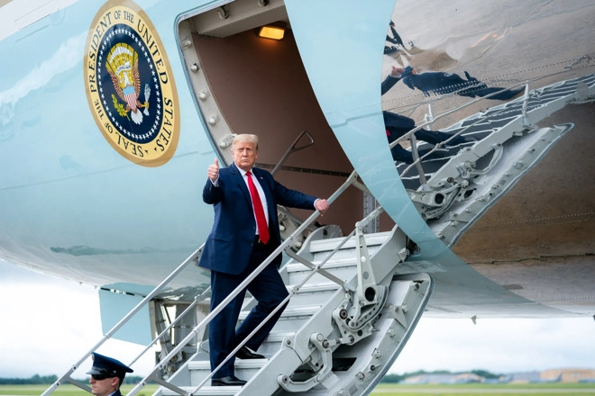 Hé lộ chi phí nâng cấp ‘lâu đài bay’ của ông Trump