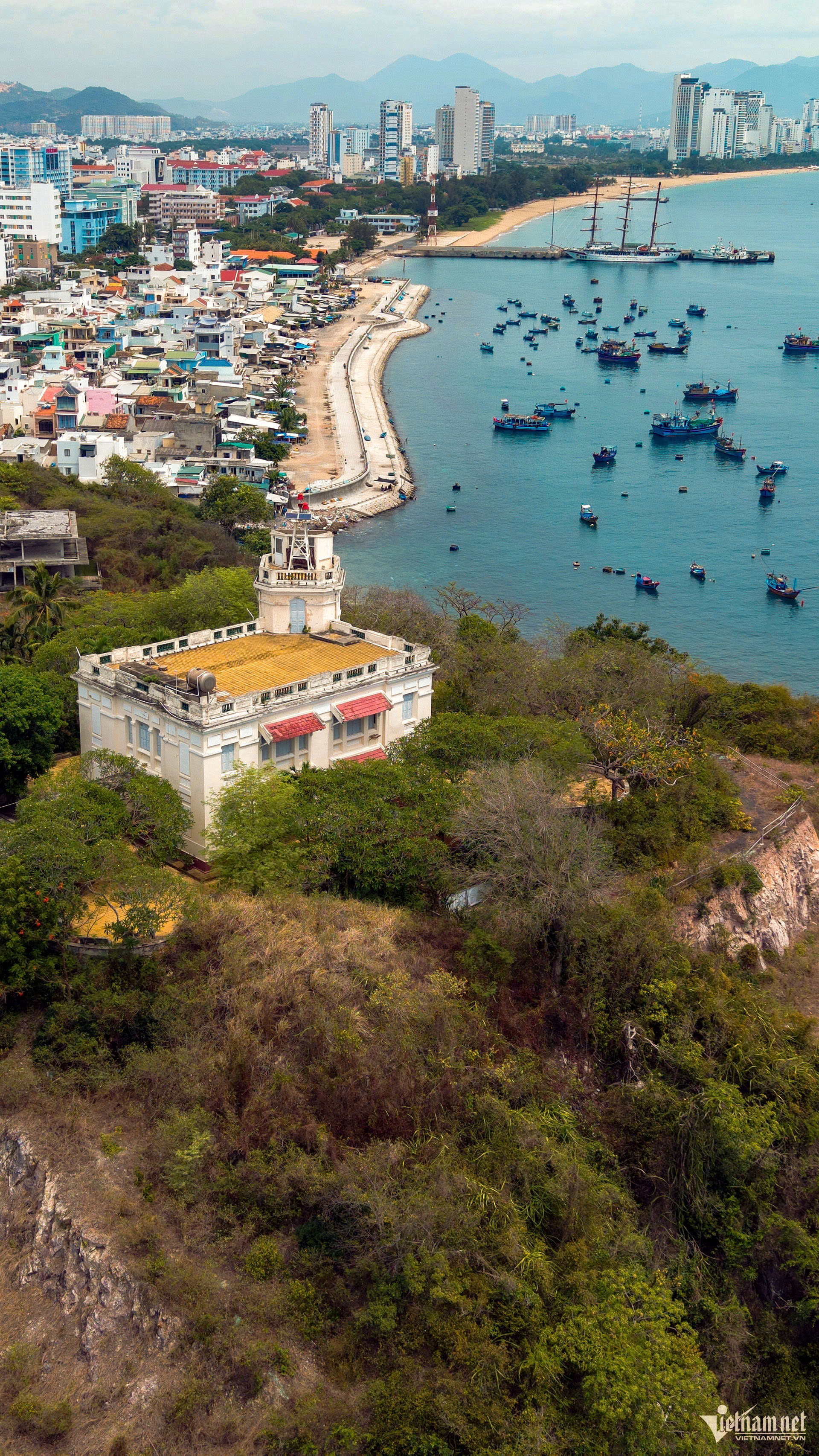 Lau Bao Dai o Nha Trang - Xuan Ngoc.jpg