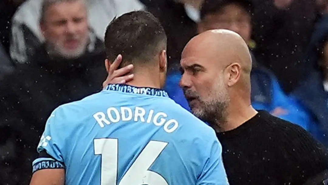 Rodri Pep Guardiola IMAGO.jpg