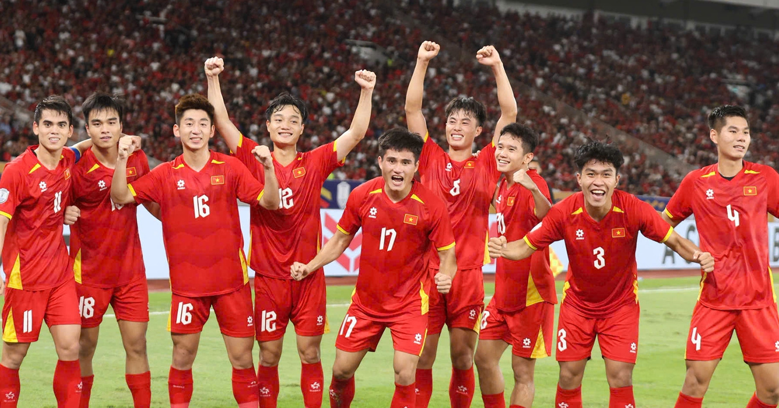 Thắng Indonesia, HLV Kim Sang Sik và U23 Việt Nam đi vào lịch sử