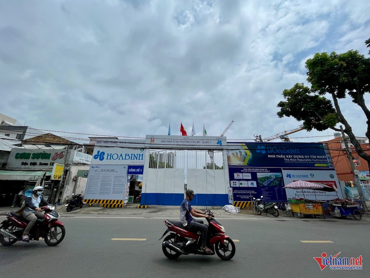 W-hưng lộc phát.jpg