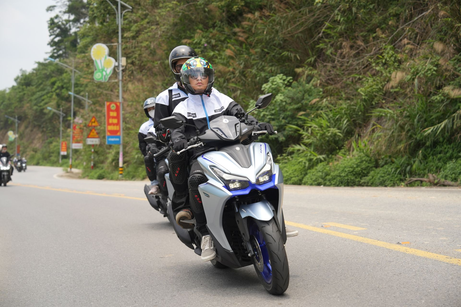 yamaha 3.JPG