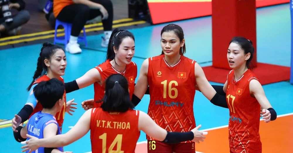 ĐT bóng chuyền nữ Việt Nam thắng áp đảo U21, vào bán kết VTV Cup