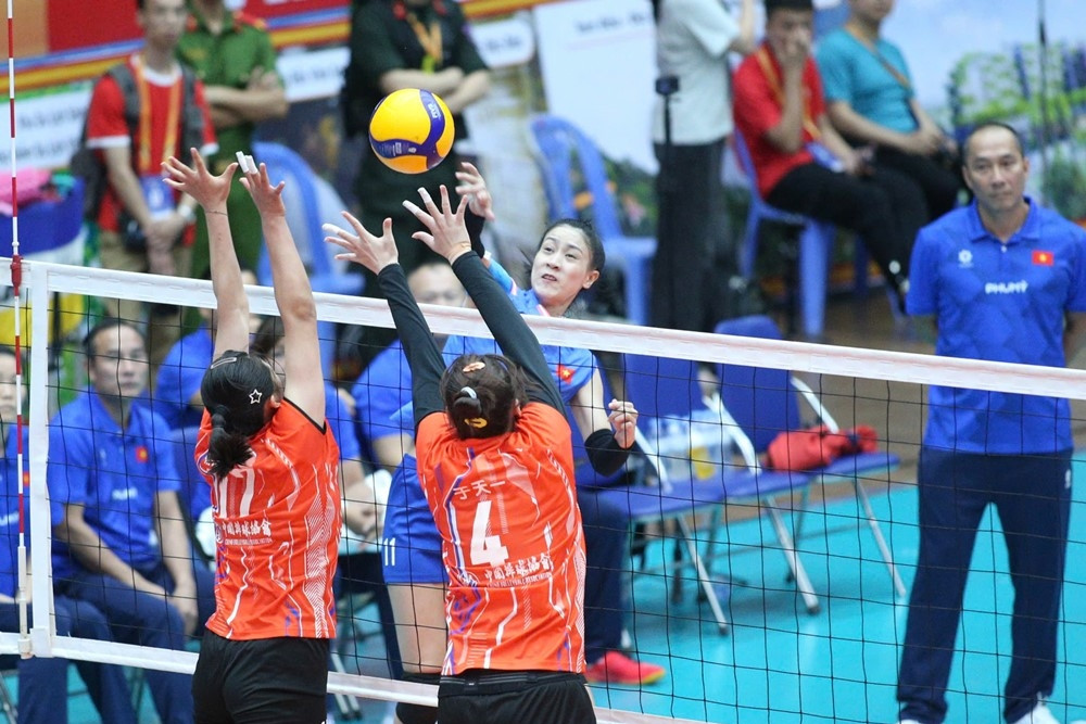 Link xem trực tiếp bóng chuyền nữ Việt Nam vs U21: Tứ kết VTV Cup