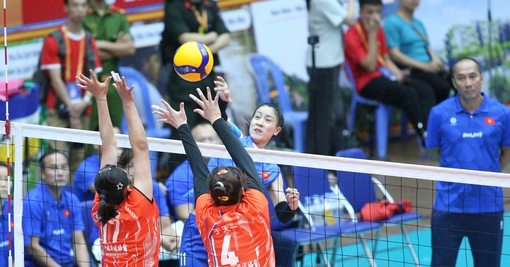 Link xem trực tiếp bóng chuyền nữ Việt Nam vs U21: Tứ kết VTV Cup