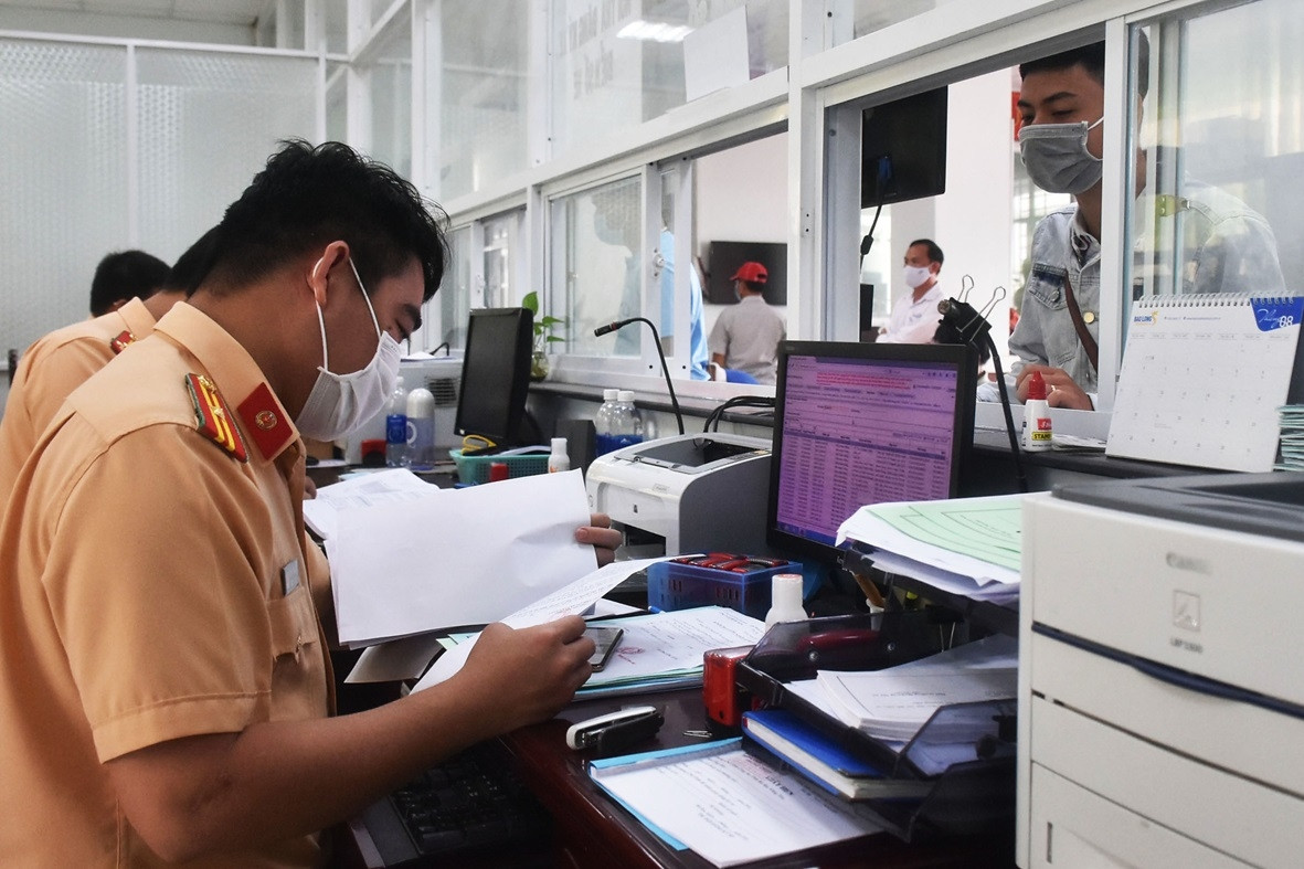 Phí đăng ký ô tô ở Bình Dương, Bà Rịa - Vũng Tàu (cũ) tăng lên 20 triệu đồng