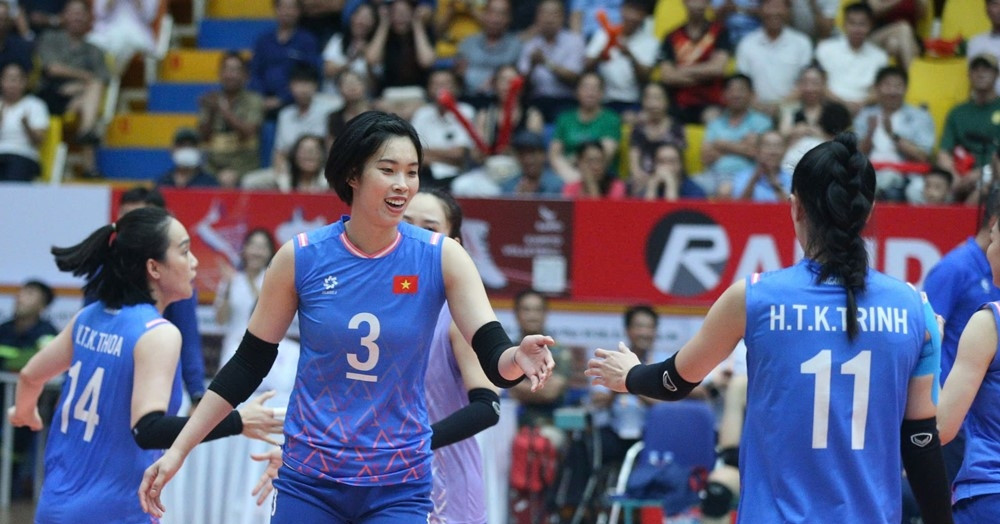 Trực tiếp bóng chuyền nữ Việt Nam vs U21: 'Nội chiến' tứ kết VTV Cup
