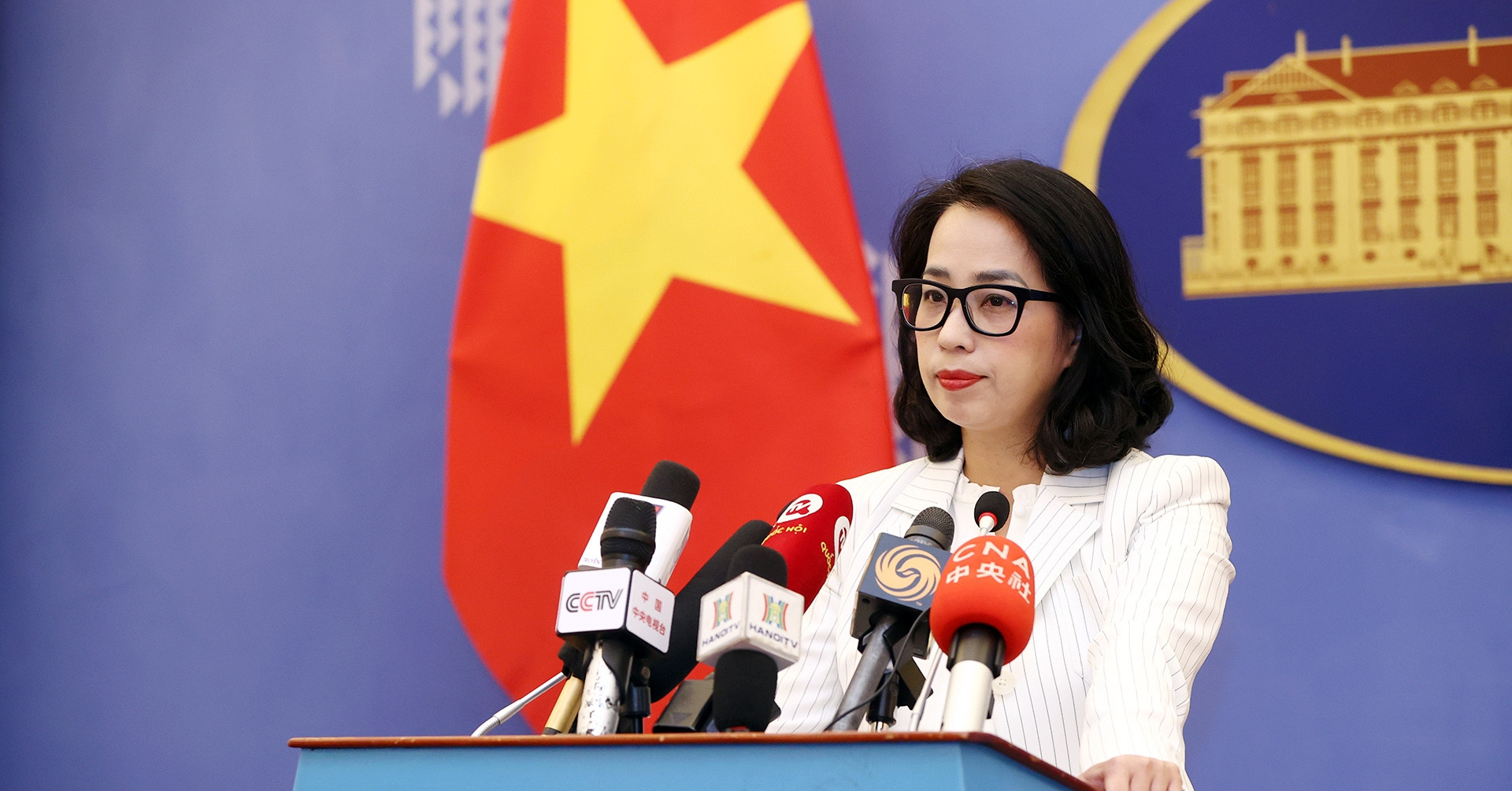 Việt Nam bình luận thông tin tàu Trung Quốc hoạ...