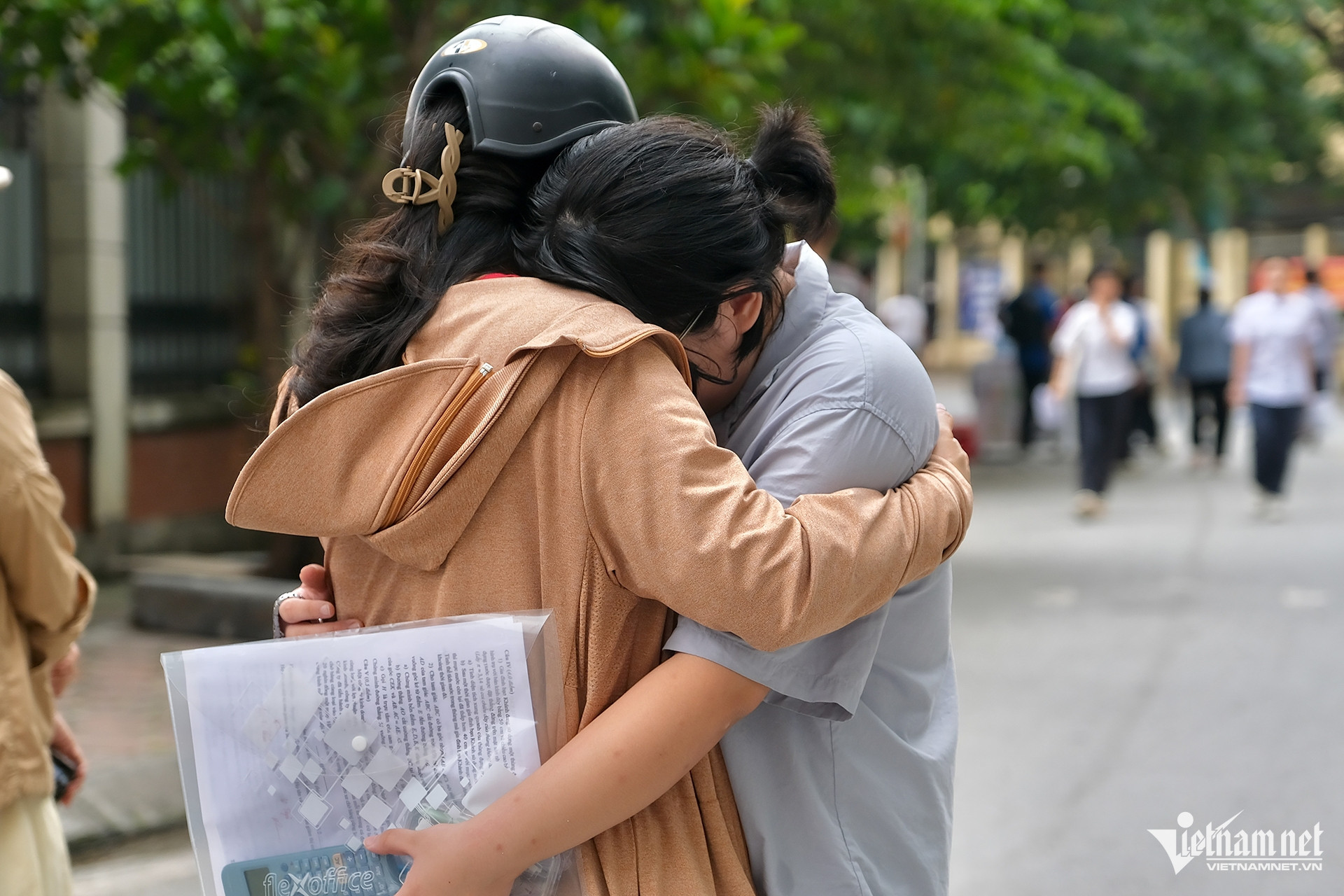 W-thi vao 10 103.jpg