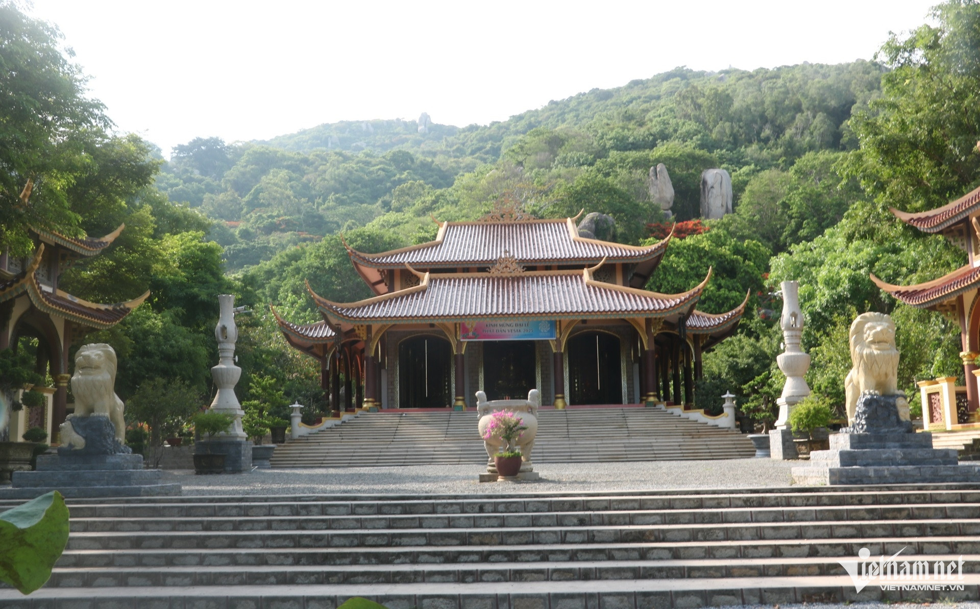 W-Thiền viện Trúc Lâm Chân Nguyên, chùa khỉ.JPG.jpg