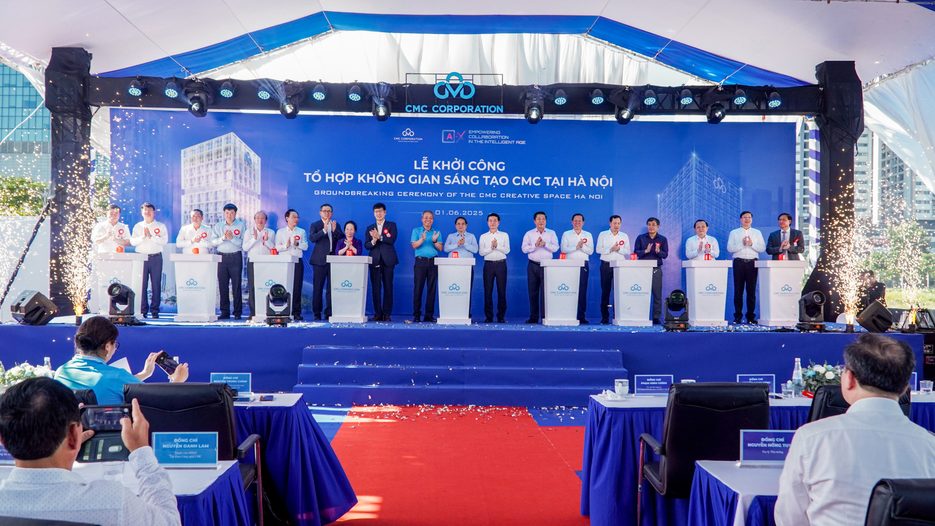 Ảnh 3_ Thủ tướng và Lãnh đạo Chính phủ, Lãnh đạo CMC bấm nút khởi công dự án Không gian sáng tạo CMC Creative Space Hà Nội 1_6_2025 (1).jpg