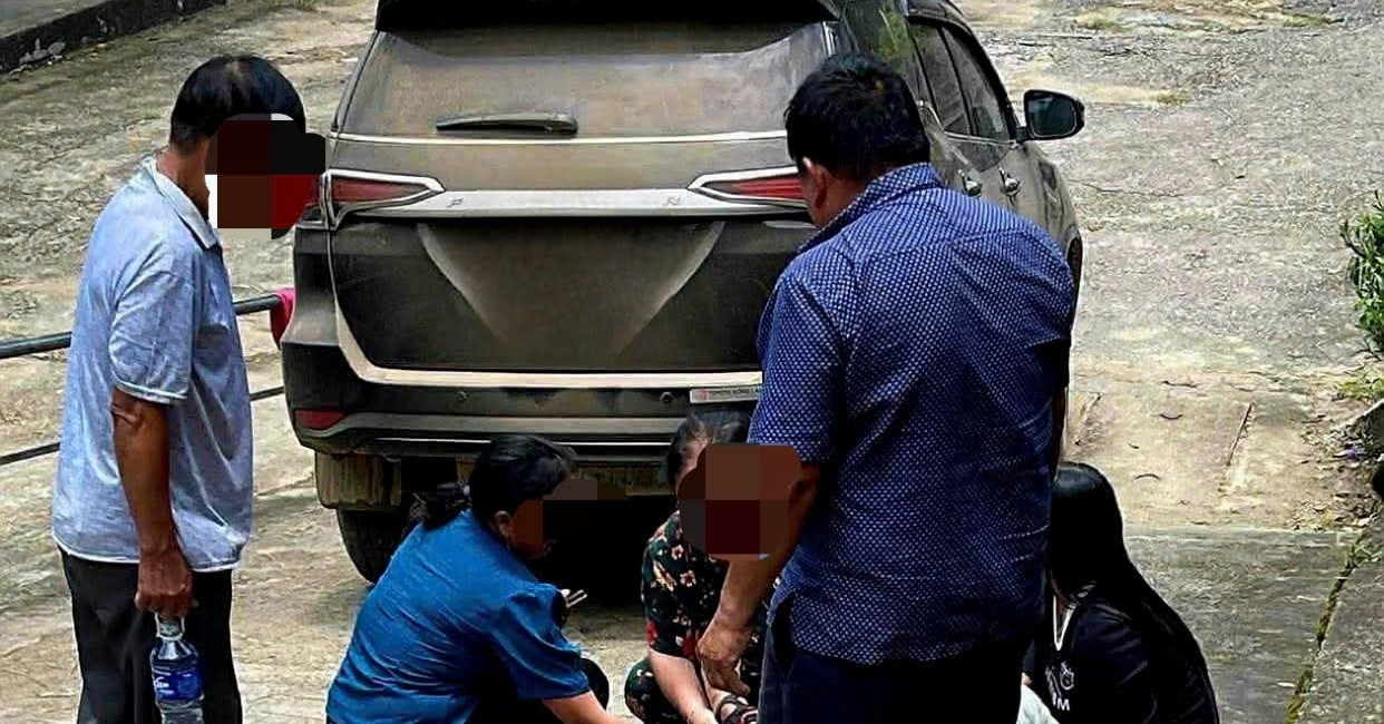 Bé gái 3 tuổi bị ô tô cán tử vong thương tâm ở sân trung tâm y tế