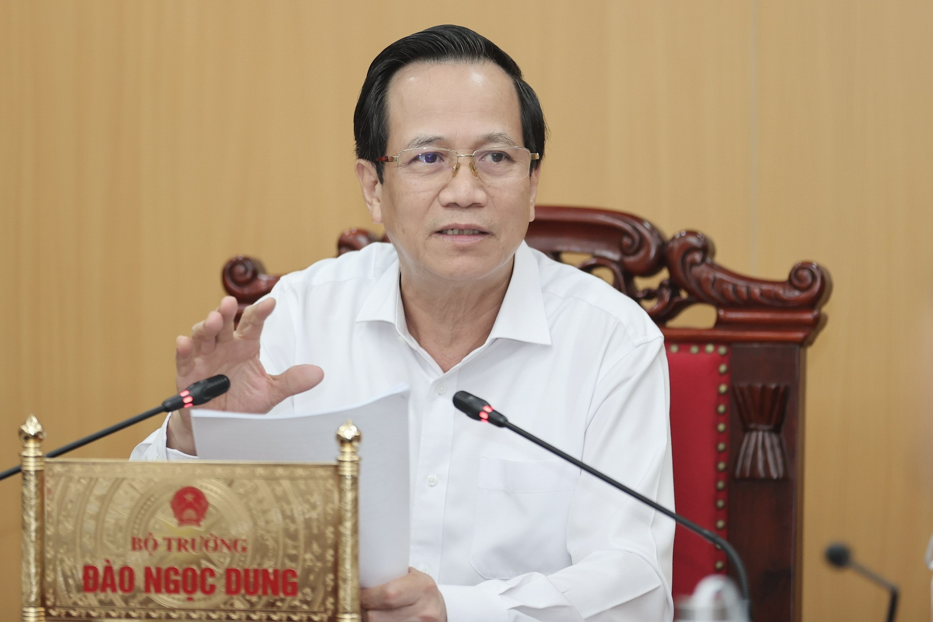 Bộ trưởng Đào Ngọc Dung: Xóa nhà tạm là một công trình quốc gia đặc biệt